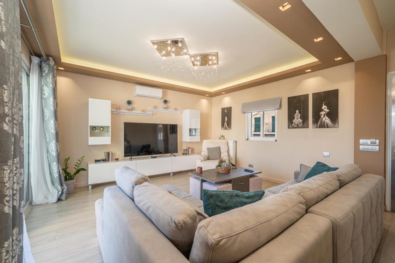 Eleni'S House Apartment Karavomylos Luaran gambar